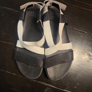 Sorel Black and White Women's Sandals